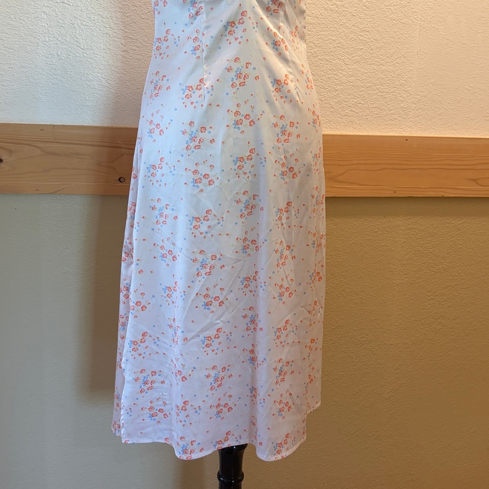 Urban Outfitters Floral Silky  Dress - White with Peach Flowers - Picture 6 of 7